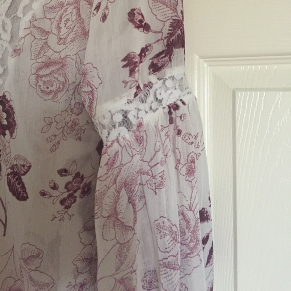 NWOT torrid flower peasant lace blouse - Picture 7 of 14